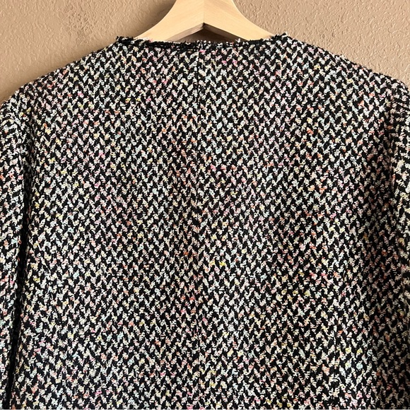 Neiman Marcus Black and White with Hints of Pink and Blue Tweed Blazer Size Lg - Picture 11 of 12